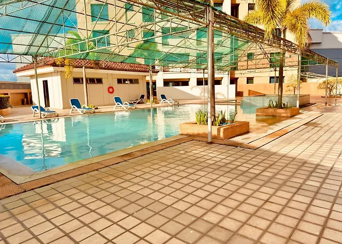 Apartahotel Unit - Black Cat - Santorini - Sta Lucia Mall Cainta Rizal *